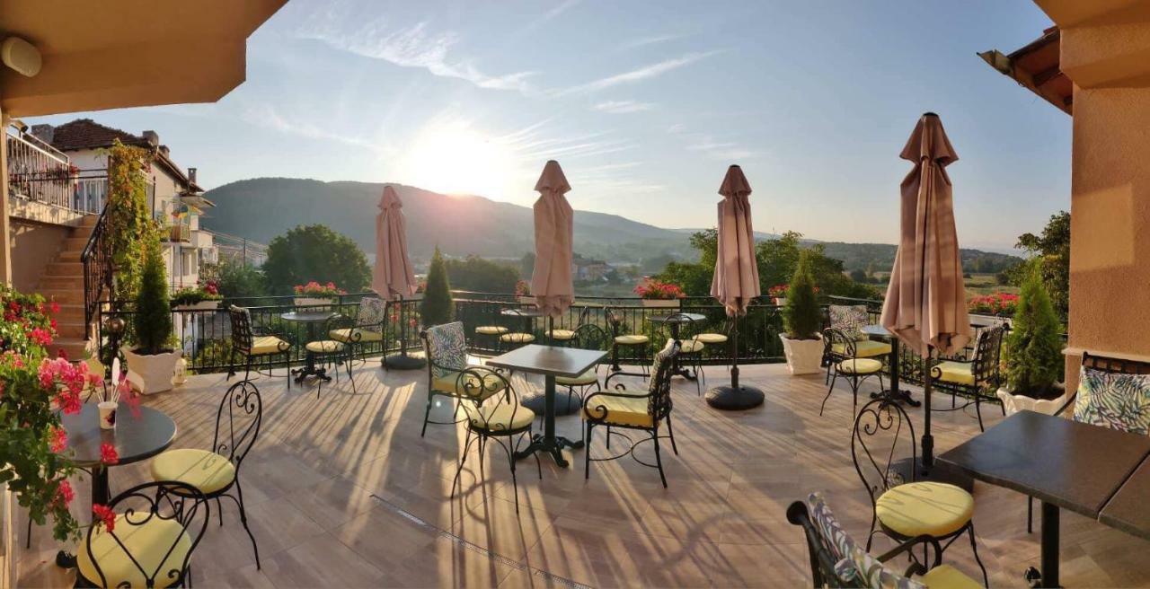 The Secret Garden Hotel Ognyanovo  Bagian luar foto